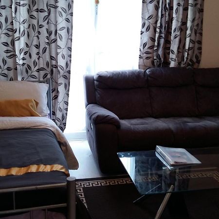 Prospect Hill Apartment Лондон Екстериор снимка